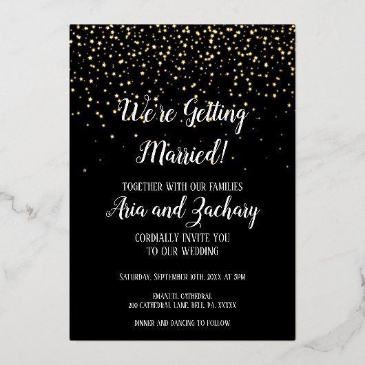 Gouden Confetti|Zwart We gaan trouwen Bruiloft Folie Uitnodiging (Voorkant)