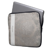 Gouden Damask Electronics Bag met Initialen of Naa Laptop Sleeve (Voorkant Links)