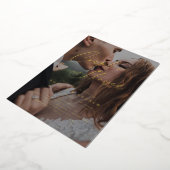 Gouden elegante moderne script foto koppels douche folie uitnodiging (Gedraaid)