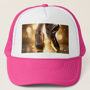 Gouden Elegantie: Ballerina Schoenen op Gold Bokeh Trucker Pet