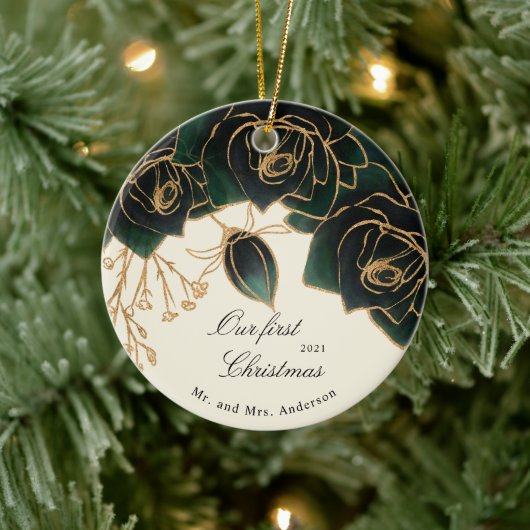 gouden en groene rozen onze eerste kerstfoto keramisch ornament (Boom)