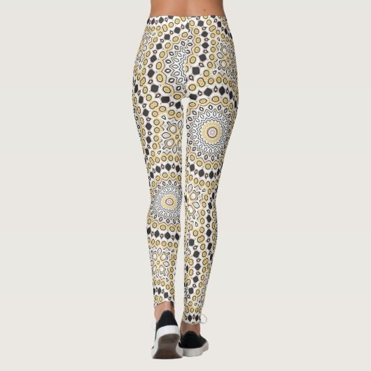 Gouden en houtskool Mandala Patroon Leggings (Achterkant)