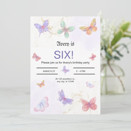 Gouden en Paarse vlinder - Birthday Uitnodiging Ka (Staand voorkant)