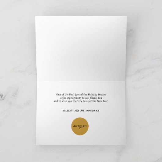 Gouden en rode kerstbomen in sprankelende sneeuw kaart (Binnen)