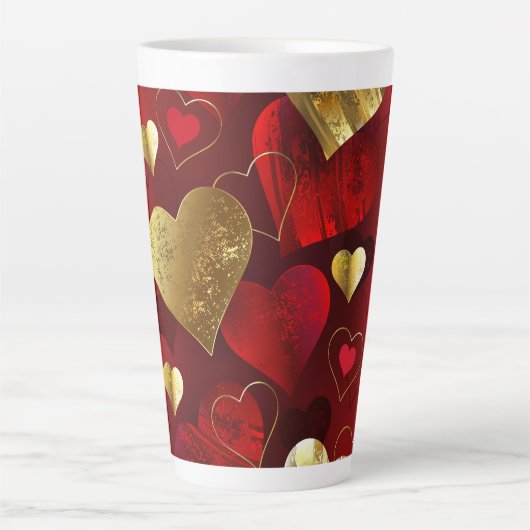 Gouden en rode valentijnen latte mok (Voorkant)