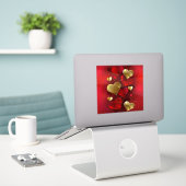 Gouden en rode valentijnskaarten sticker (Laptop op bureau)