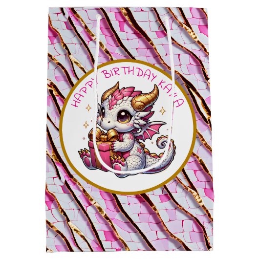 Gouden en roze drakenmeisje verjaardag medium cadeauzakje (Achterkant)