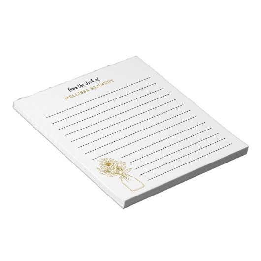 Gouden en witte wilde bloem gevoerd vanaf het bure notitieblok (Schuin)