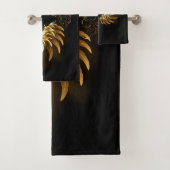 Gouden engelenvleugels op een zwarte achtergrond bad handdoek (Insitu)