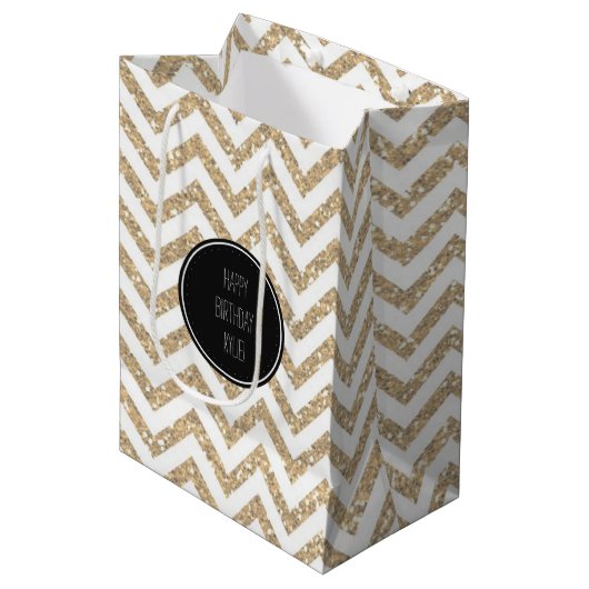 Gouden Faux Glitter Chevron Strepen Medium Cadeauzakje (Voorkant Gekanteld)