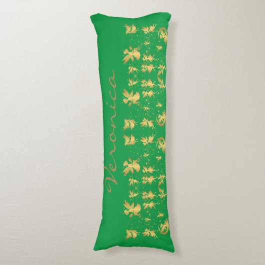Gouden feeën met Pixie Dust op Green Monogram | Lichaamskussen (Voorkant Verticaal)