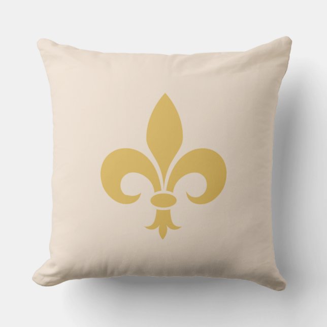 Gouden Fleur de Lis op lichte champagnebeige Kussen (Voorkant)