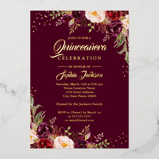 Gouden folie bordeaux bloemige Quinceanera  Folie Uitnodiging (Voorkant)