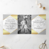 Gouden Folie Geometrische Wit Marmeren Foto Bruilo Drieluik Uitnodiging (Binnen)