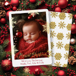 Gouden Folie Sneeuwvlokken en Familiefoto geperson Folie Feestdagenkaart<br><div class="desc">gouden sneeuwvlokken en gouden folie baby foto kerstkaart. U kunt de tekst personaliseren,  uw namen toevoegen en uw familiefoto uploaden in het gepersonaliseerde gebied. Bourgondische tekst.</div>