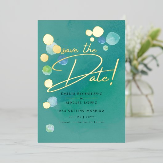 Gouden Folie Zee Glas Turkoois Groen Trouwdatum Folie Uitnodiging (Staand Voorkant)