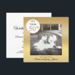 Gouden foto 50ste huwelijksjubileum uitnodiging<br><div class="desc">Deze elegante gouden jubileumkaart is perfect voor uw speciale viering! Stuur me een bericht als u vragen heeft. Ik sta altijd graag ter beschikking om te helpen.</div>