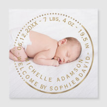 Gouden geboorteaankondiging babyfoto