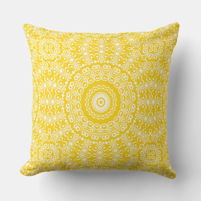 Gouden Gele Mandala Patroon Kussen (Voorkant)