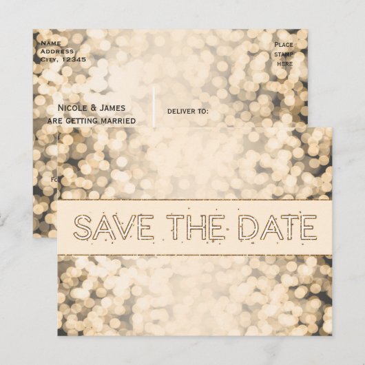 Gouden glinsterende lichten SAVE THE DATE Glam pos Aankondigingskaart (Voorkant / Achterkant)