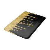 Gouden Glitter Druppels Glans Zwarte Monogram Naam Badmat (Gekanteld)