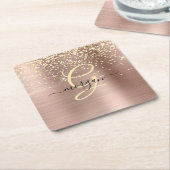 Gouden glitter, gouden monogram, zwarte scriptnaam kartonnen onderzetters (Schuin)
