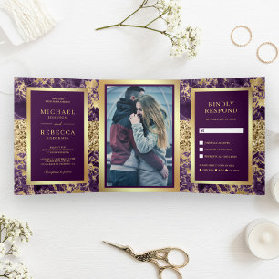 Gouden Glitter Paarse Marmer Foto Bruiloft Drieluik Uitnodiging