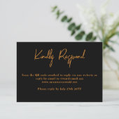 Gouden Glitter QR Code Huwelijks RSVP Kaart (Staand voorkant)