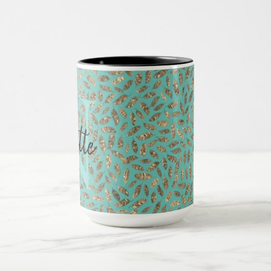 Gouden Glitterij Veren Monogram op Turquoise Mok (Midden)