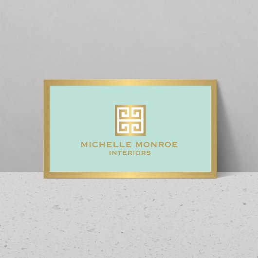 Gouden Griekse Sleutel op Munt Interieur Designer Visitekaartje