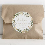 Gouden groen Herfst dank u bruiloft gunst Ronde Sticker<br><div class="desc">Deze gouden groen herfst dank u bruiloft gunst classic ronde sticker is perfect voor een moderne bruiloft. Het ontwerp is voorzien van charmant artistiek groen en goud gebladerte. Maak van de sticker etiketten uw eigen door uw namen, de gebeurtenis (indien van toepassing) en de datum te vermelden. Deze stickers kunnen...</div>