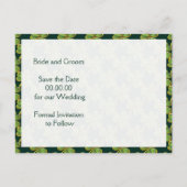 Gouden, groene Ierse klaverbruiloft Save the Date Aankondigingskaart (Achterkant)