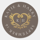 Gouden hart bruine krans monogram bruiloft ronde sticker (Voorkant)