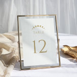 Gouden hemelmaan bruiloft kaart<br><div class="desc">Begeleid uw gasten met de "Gold Celestial Moon Wedding Table Numbers." Tegen een schone witte achtergrond,  de gouden hemelelementen. Maanfasen die subtiel in het ontwerp zijn geïntegreerd,  symboliseren de progressie van tafels,  waardoor een hemelreis voor uw gasten wordt gecreëerd.</div>