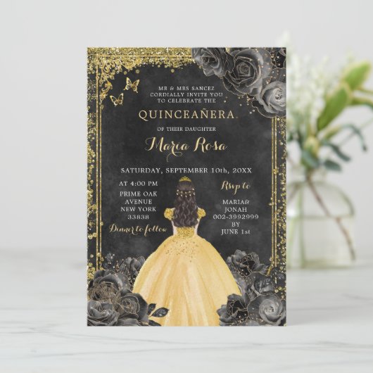 Gouden jurk en zwart Roos Royale Quinceañera Kaart (Staand voorkant)