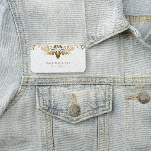 Gouden kant op pluche witte damast naamplaatje (In situ)