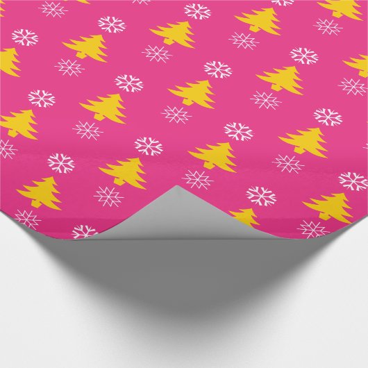 Gouden kerstbomen en witte sneeuwvlokken, Fuchsia Cadeaupapier (Hoek)
