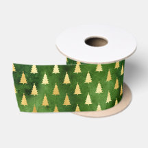 Gouden kerstbomen op groen