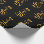 Gouden Kerstmis Baubles op Zwart Cadeaupapier (Hoek)