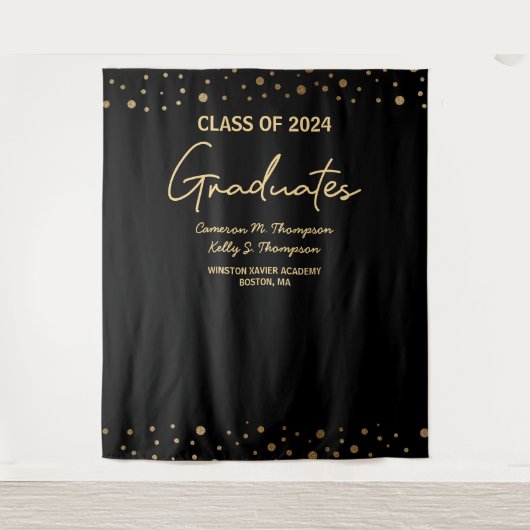 Gouden Klasse van 2024 Afgestudeerden Namen Custom Wandkleed (Voorkant)