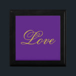 Gouden kleur Script Love Royal Paarse kalligrafie Cadeaudoosje<br><div class="desc">U kunt de doopvonten en de kleuren gemakkelijk veranderen. U kunt uw logo en achtergrondafbeelding ook toevoegen zoals u wilt.</div>