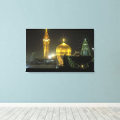 Gouden koepel van het Imam Reza-heiligdomcomplex b Canvas Afdruk (Insitu (Houten vloer))