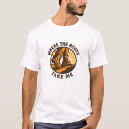 Gouden Laarzen Ontwerp voor Avontuurlijke Paden T-shirt
