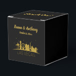 Gouden Las Vegas Strip Silhouet Dank u bruiloft Bedankdoosjes<br><div class="desc">Bied uw gasten een aantal fantastische lekkernijen in deze glamoureuze gouden en zwarte Las Vegas strip silhouet bruiloft gunsten dozen.</div>