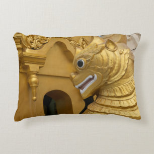 Gouden Leeuwenbeeld Bij Tempel Accent Kussen