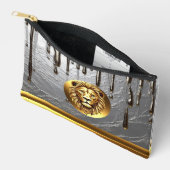Gouden Leeuwenkop Met Metaal Druppel Effect 🦁 Etui (Open)