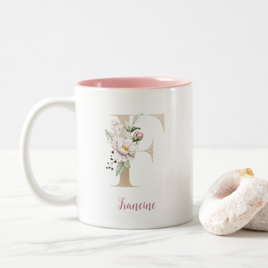 Gouden Letter F, Monogram F, Roze Bloemensiercadea Tweekleurige Koffiemok (Met donut)
