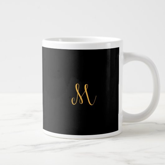 Gouden letter "M" Monogram Mok (Rechts)