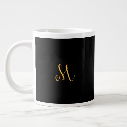 Gouden letter "M" Monogram Mok (Links)