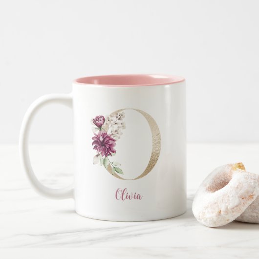 Gouden Letter O , Monogram O, Roze Bloemenschenki Tweekleurige Koffiemok (Met donut)